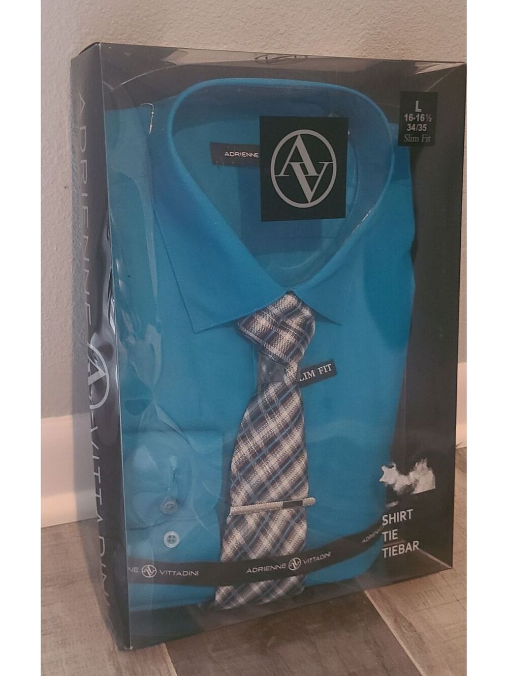 Men's Dress Shirt Set with Tie and Tie Bar, Size Large
